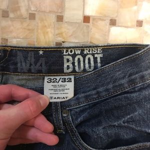 Ariat Jeans - Ariat M4 Jeans (Size 32x32, Low Rise, Boot Cut) Ariat Jeans - Ariat M4 Jeans (Size 32x32, Low Rise, Boot Cut)